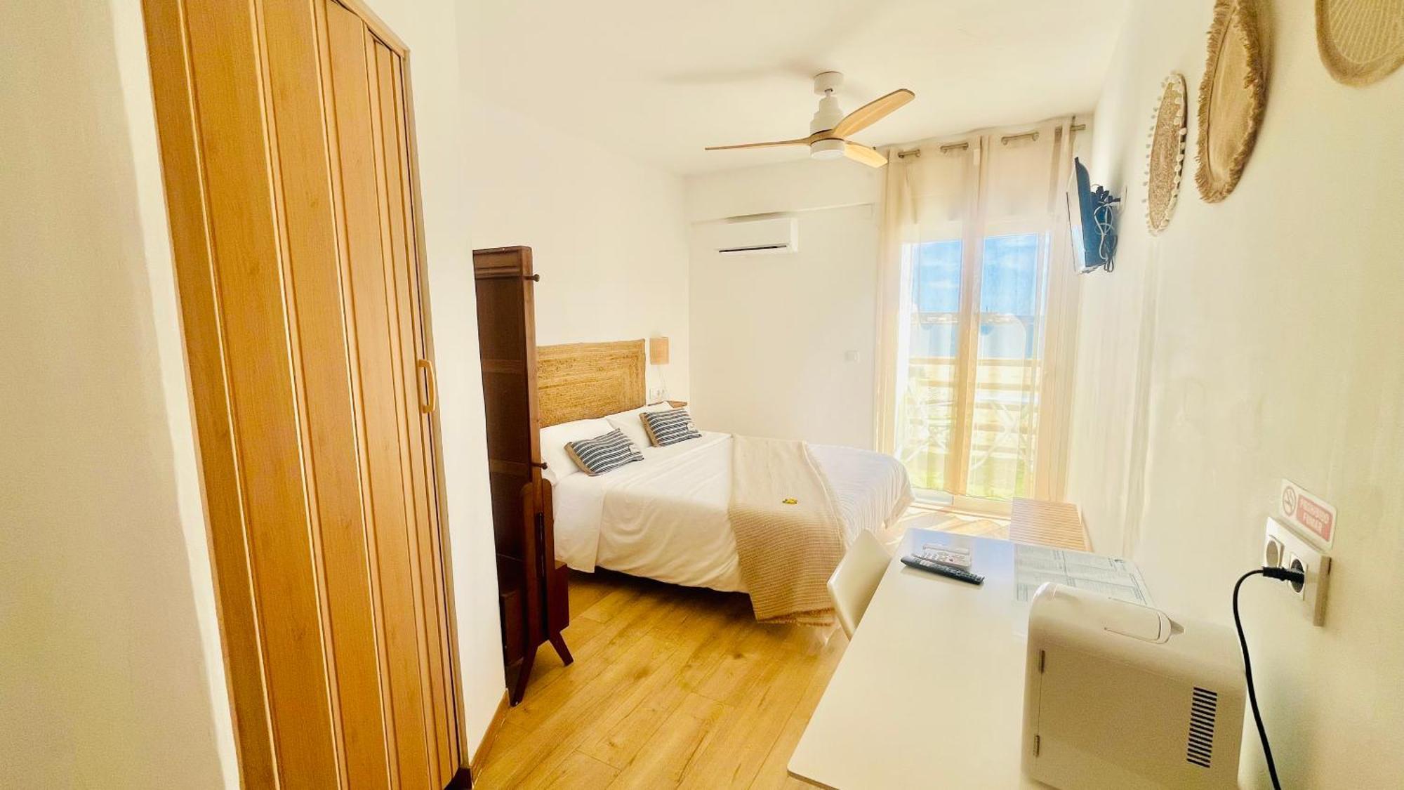Hostal Playa Dreams Nautico Adults Garrucha Eksteriør bilde